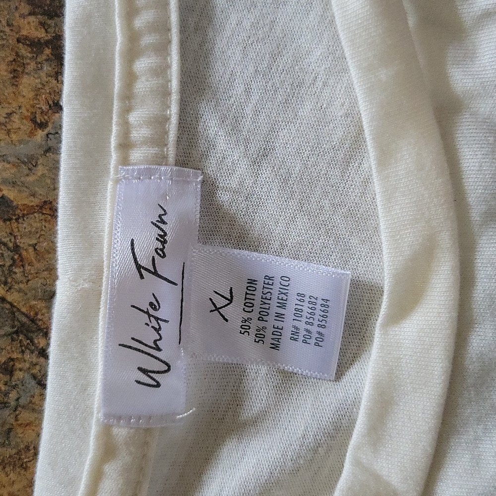 Tillys tee - Picture 4 of 4